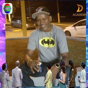 Meet your Posher, Alex malicia